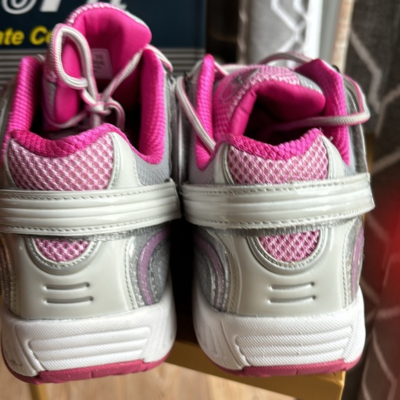 ORTHOFEET VERVE athletic tie-less athletic shoe size 11.5 xwide. New no inserts - Picture 5 of 8